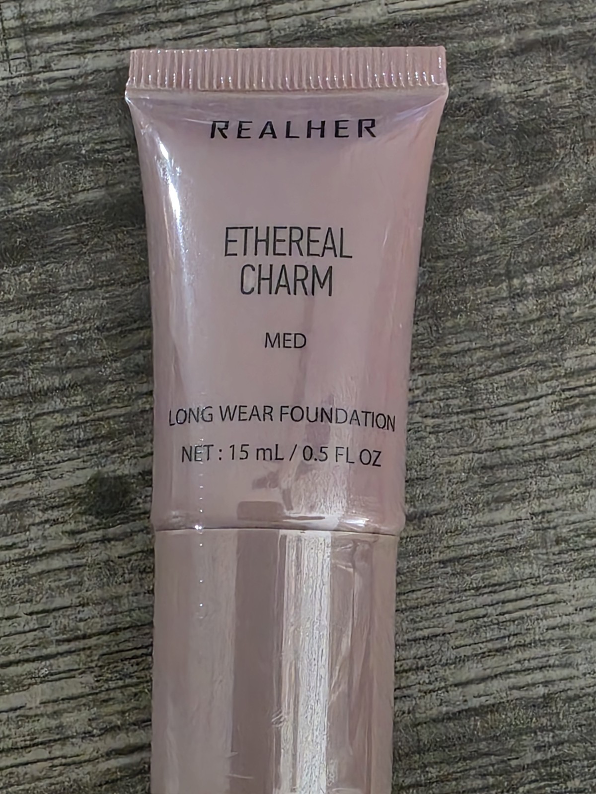 REALHER Ethereal Charm Med Liquid Foundation Longwear Matte Long Lasting 0.5oz
