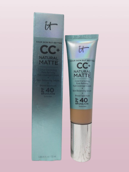IT COSMETICS YOUR SKIN BUT BETTER CC+ NATURAL MATTE COLOR CORRECTING TAN WARM