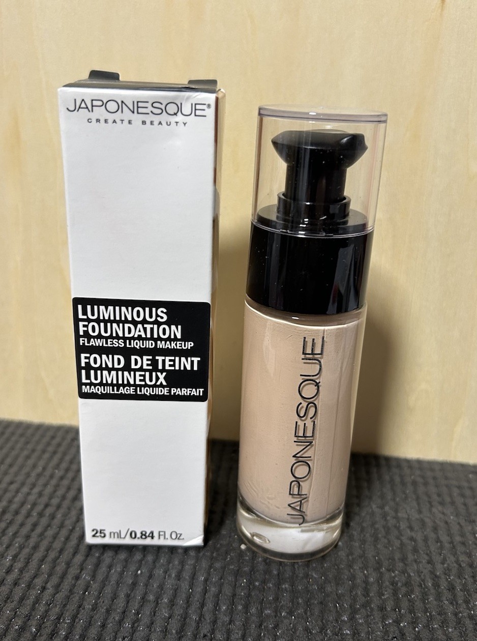 JAPONESQUE Luminous Foundation Flawless Full Coverage (Shade 03)