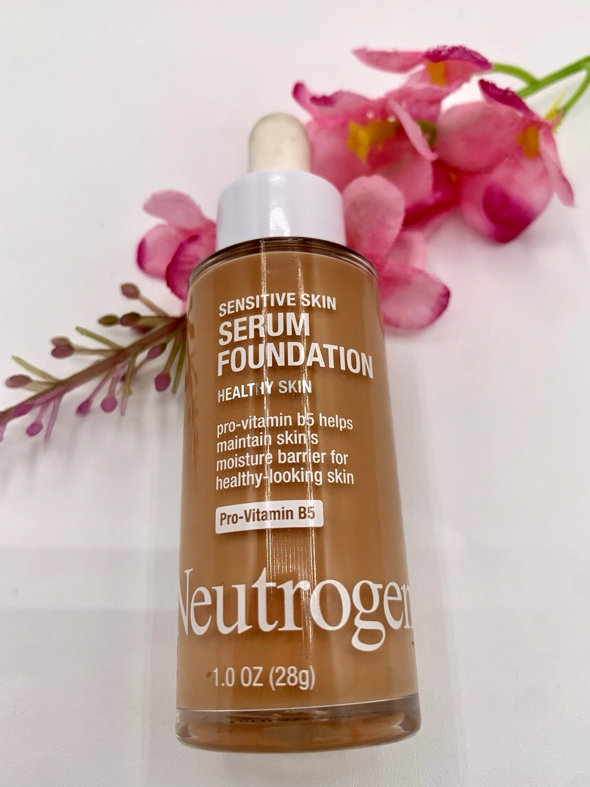 Neutrogena Sensitive Skin Serum Foundation MEDIUM 02 -Pro-Vitamin B5