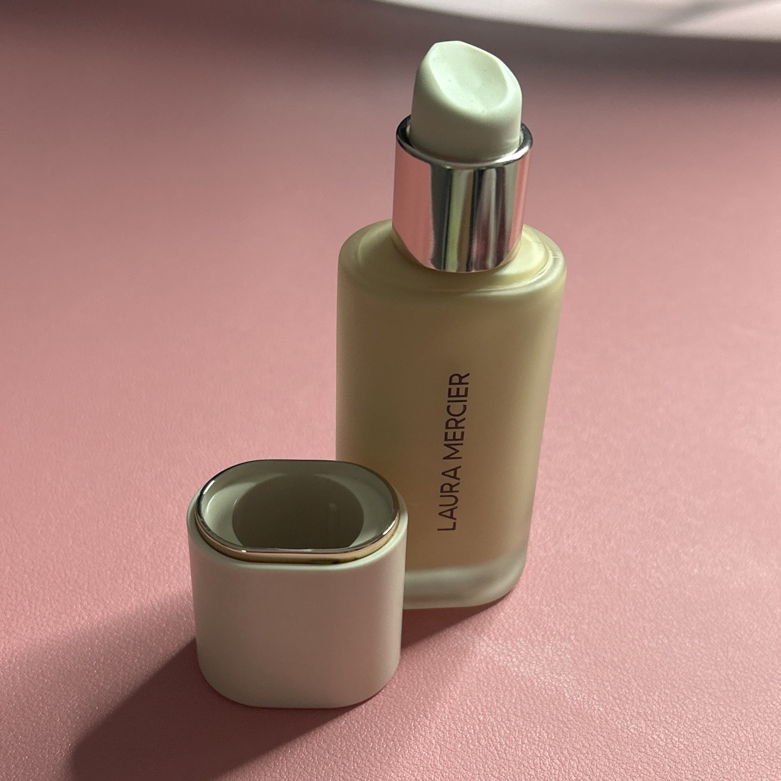 Laura Mercier Real Flawless Weightless Perfecting Foundation 1W1 Cashmere 1 Oz