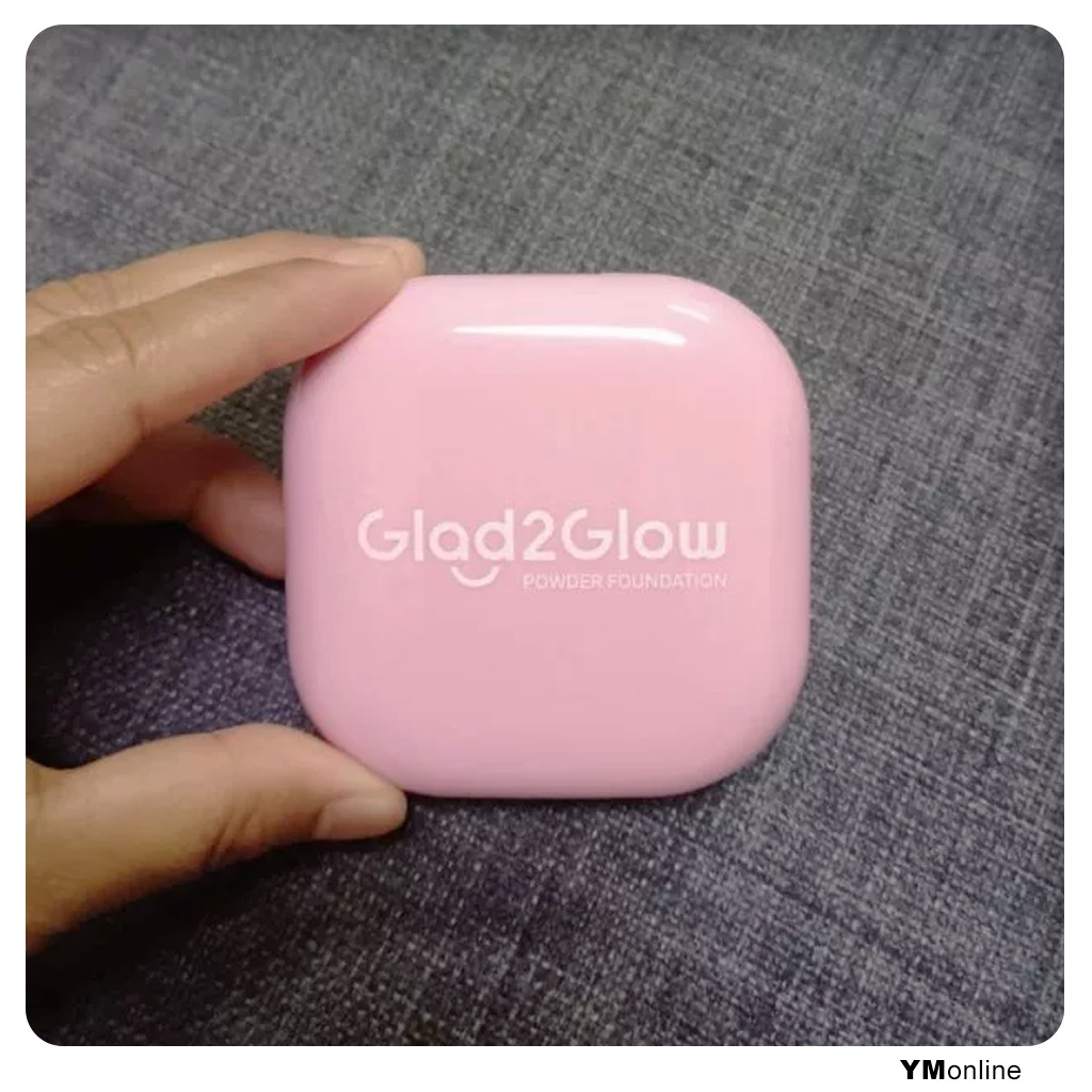 Glad2Glow Perfect Blurring Powder Foundation – Two Way Cake Smooth Setting