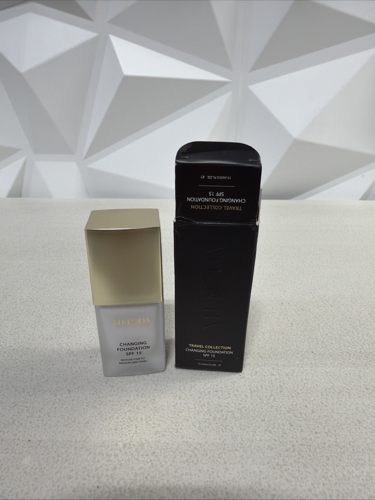 MERODA CHANGING FOUNDATION SPF15 Fair To Medium Skin Tones 15ML 100%AUTHENTIC