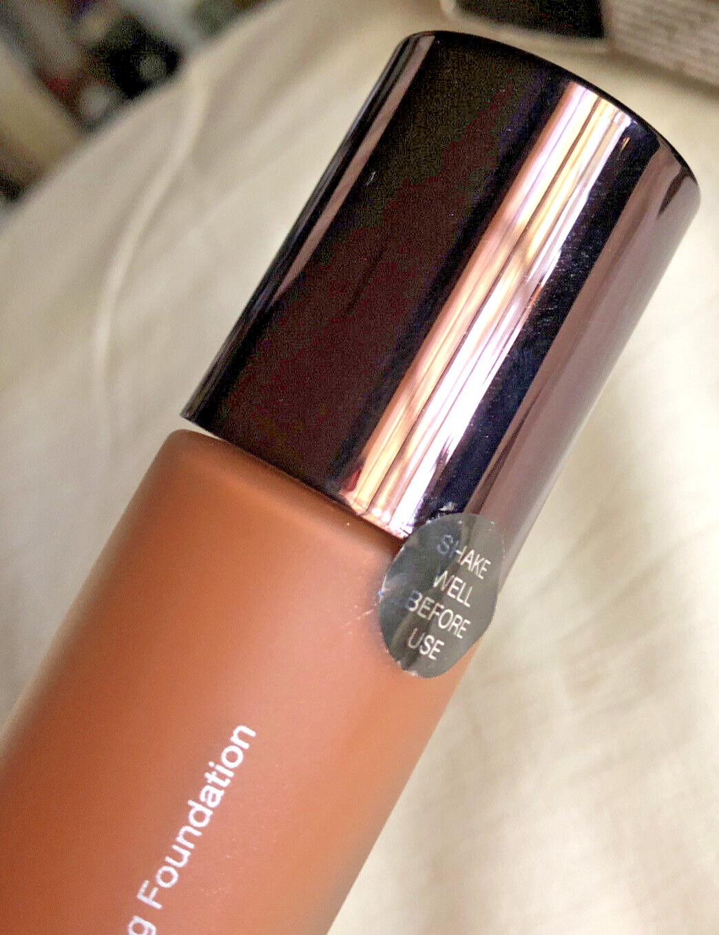Becca Aqua Luminous Perfecting Foundation Dark Golden Full Size New Boxed SEALED