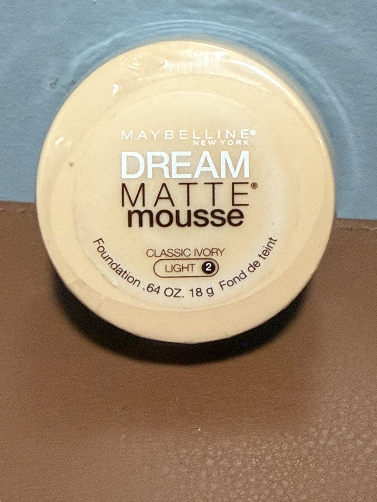 Maybelline CLASSIC IVORY (light 2) DREAM MATTE MOUSSE FOUNDATION