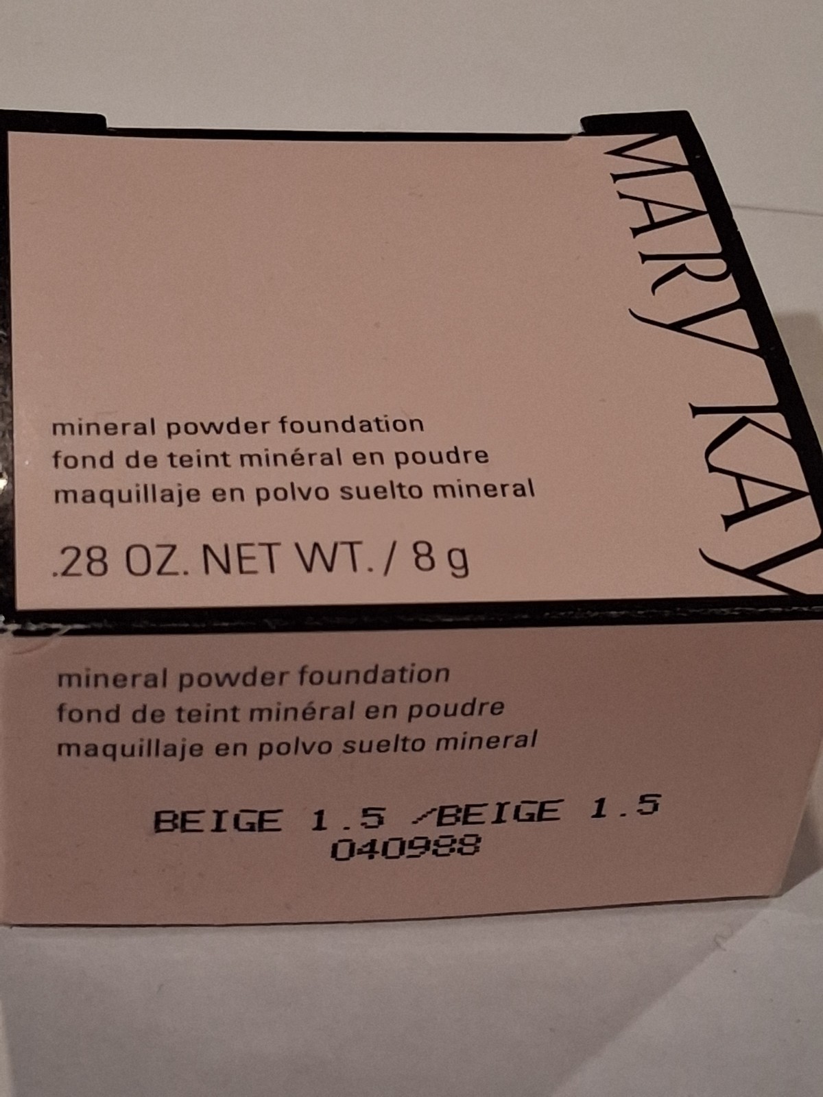 Mary Kay Mineral Powder Foundation **BEIGE 1.5** 040988 Discontinued NEW IN BOX