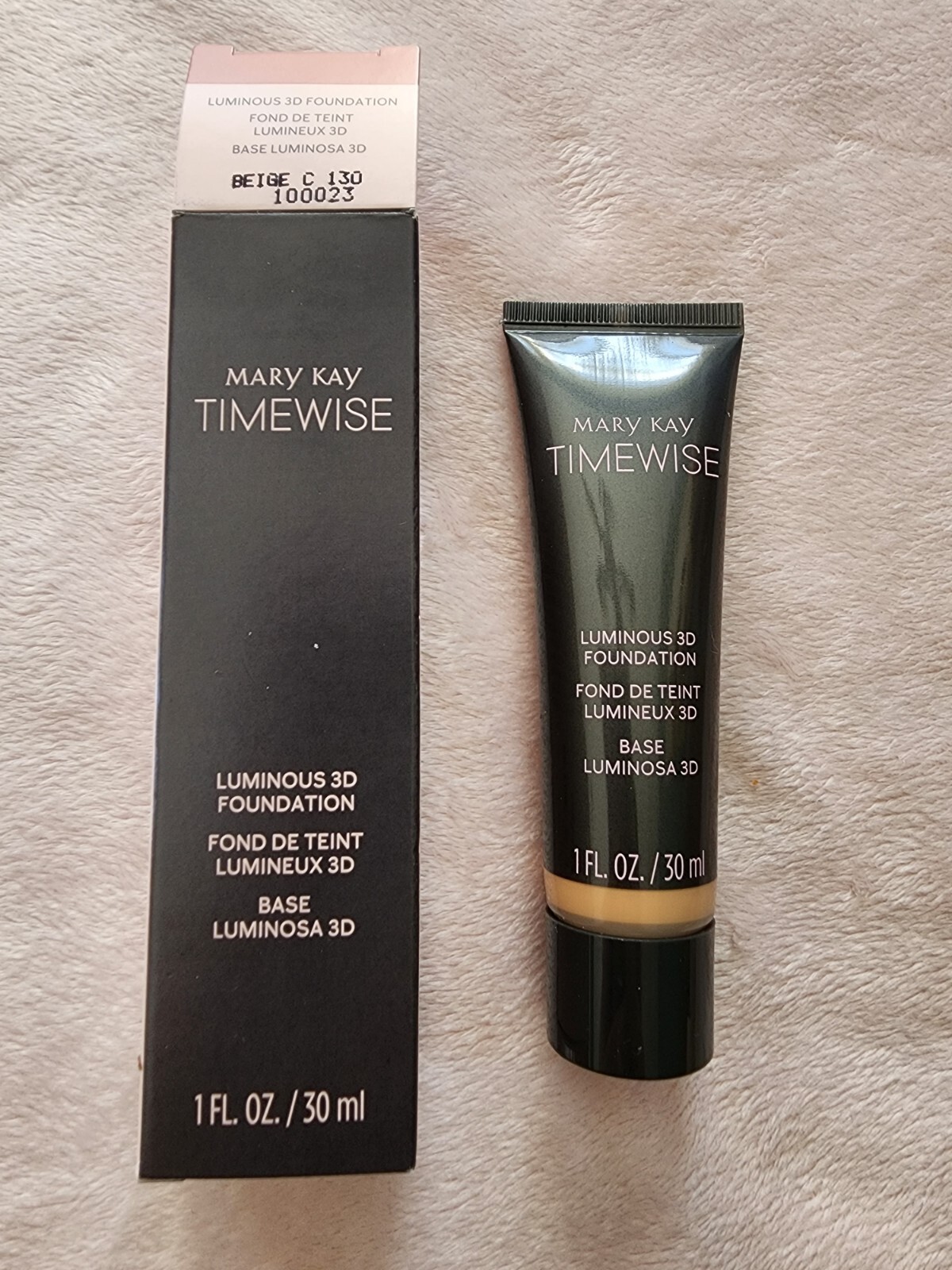 Mary Kay Timewise 3D Luminous Foundation Beige C 130 Normal to Dry Skin