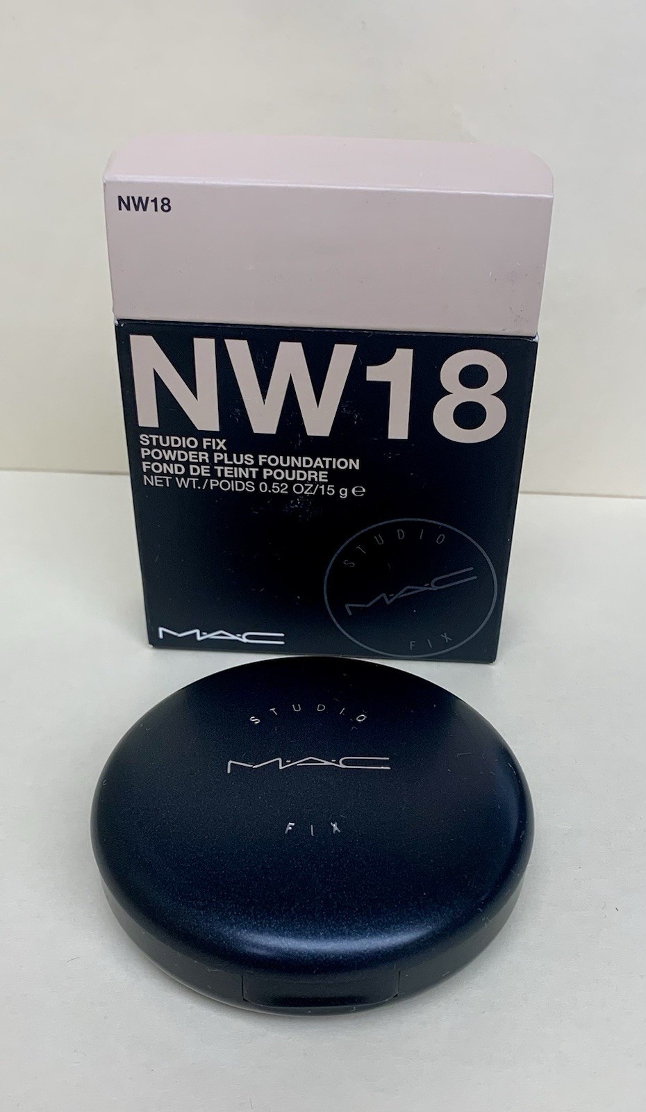MAC Studio Fix Powder Plus Foundation NW18- 0.53 oz/ 15g New In Box