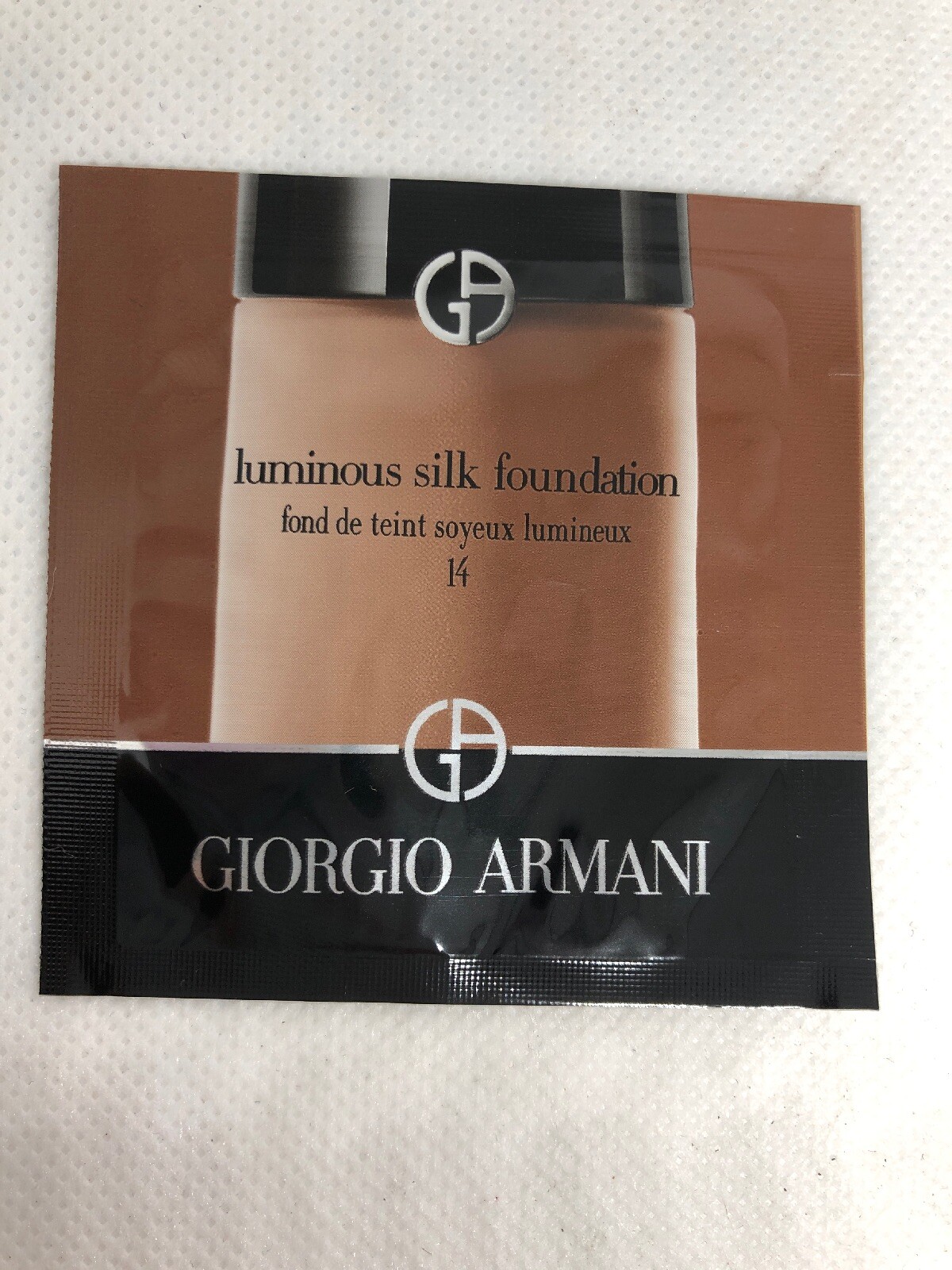 Giorgio Armani Beauty Luminous Silk Foundation 1 mL Sample Shade 14