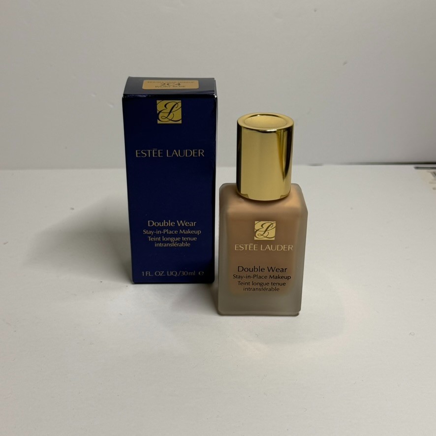 Estée Lauder Double Wear Stay-in-Place 24-Hour Longwear Foundation