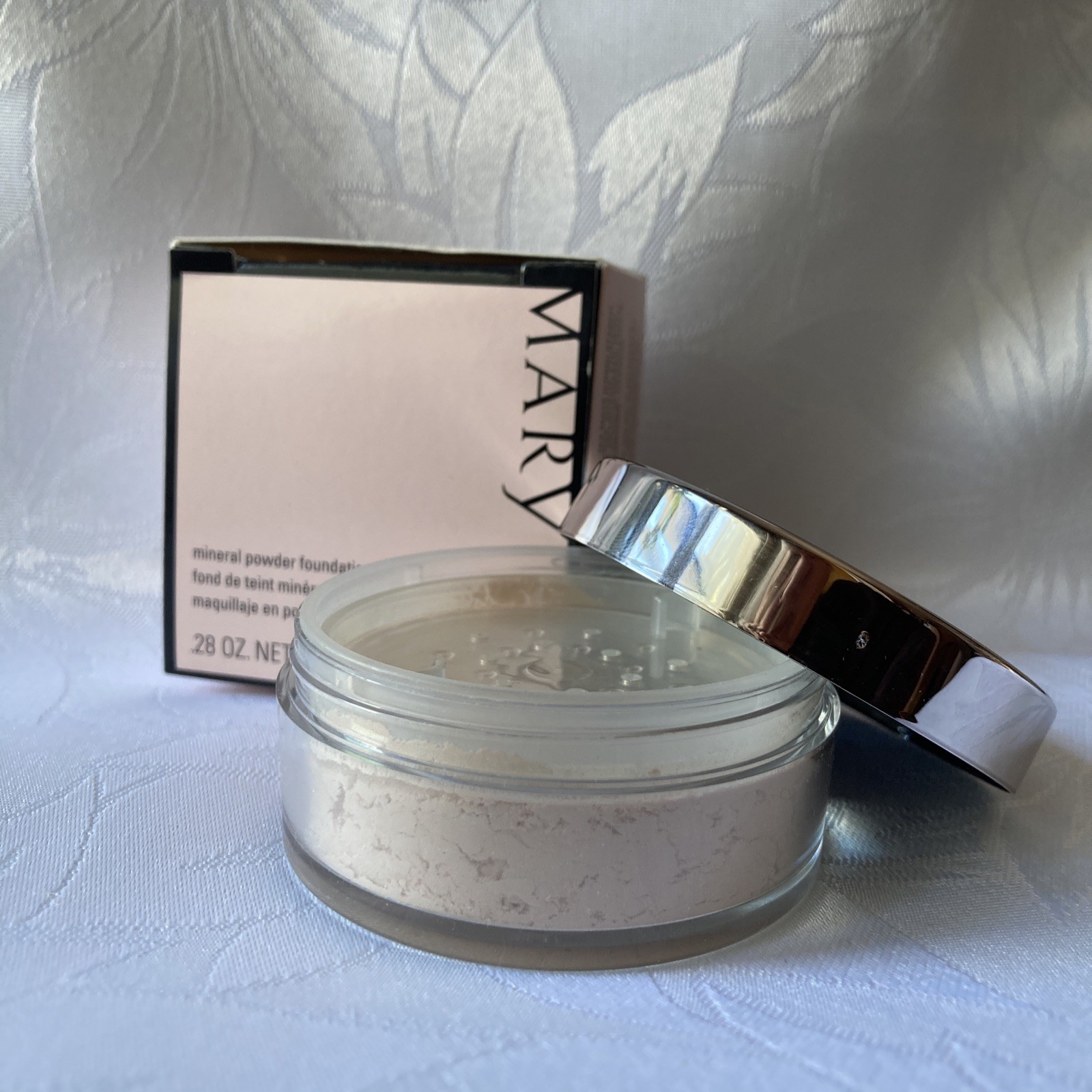 Ivory 0.5 Mary Kay Mineral Powder Foundation .28 OZ 040983 New In Box