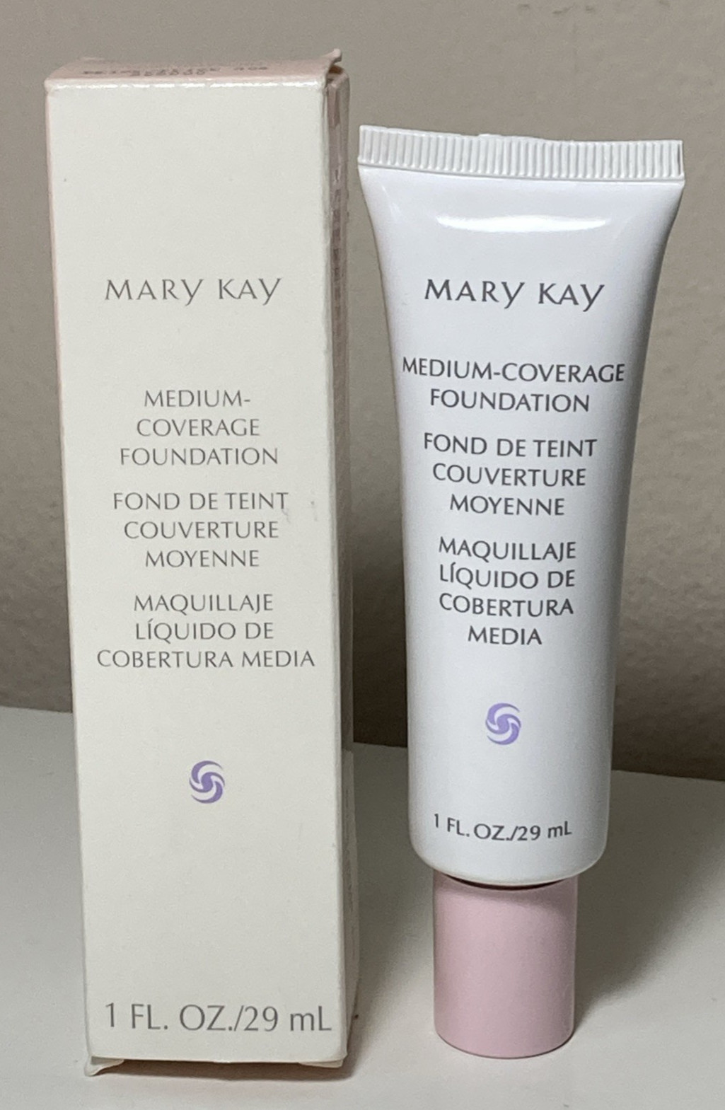 Mary Kay Medium Coverage Foundation Beige 404 Normal/Oily Pink Cap NOS 356900