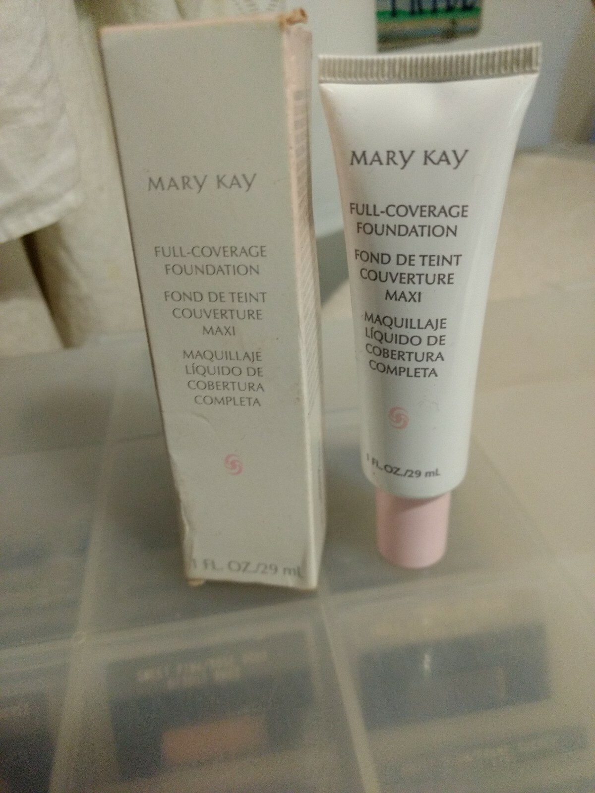 MARY KAY FULL COVERAGE FOUNDATION–PINK/GRAY CAPS (UPDATED 06/24)