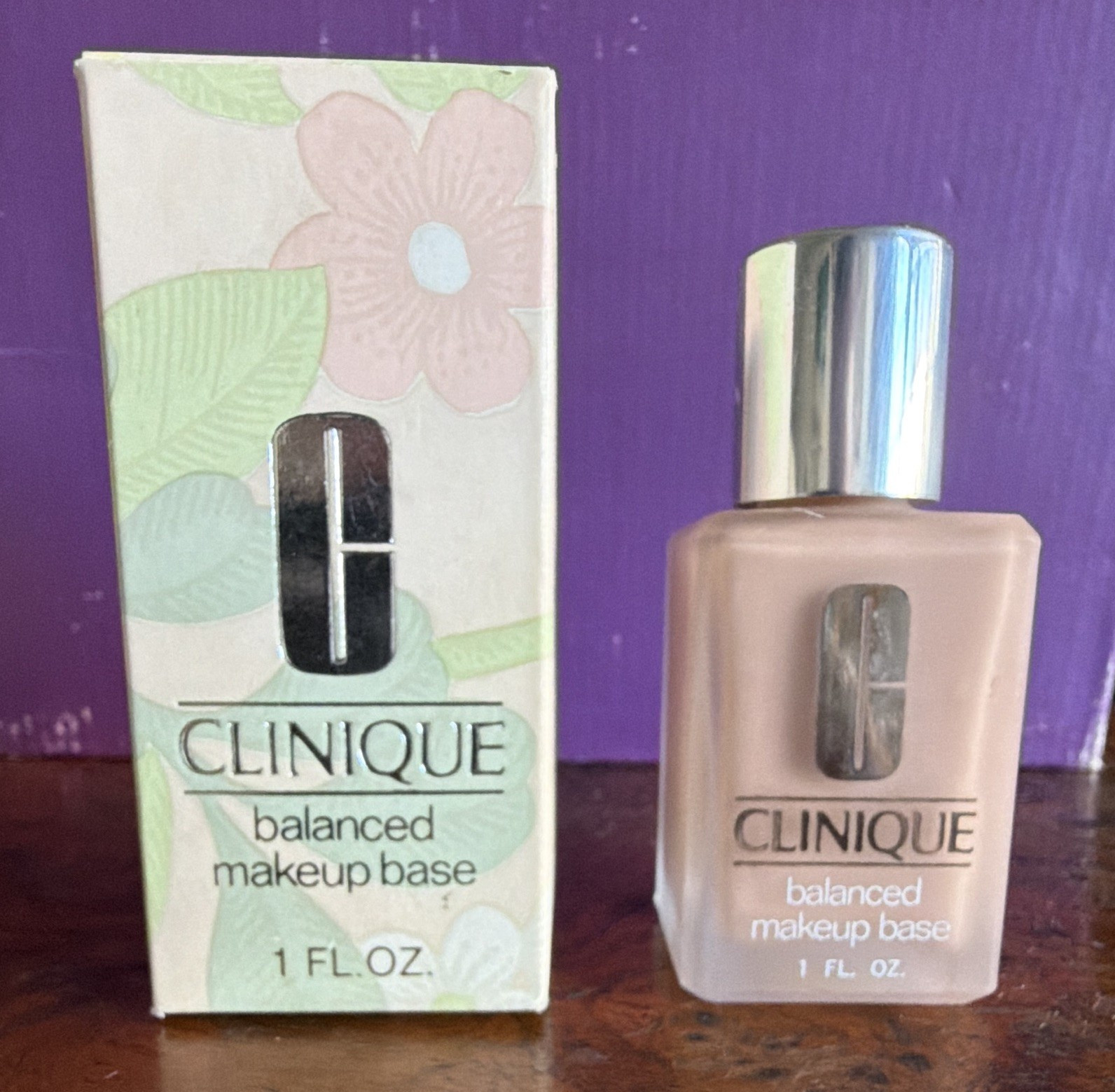 RARE Clinique Balanced Makeup Base Liquid Foundation 02 Porcelain Beige 1 fl oz