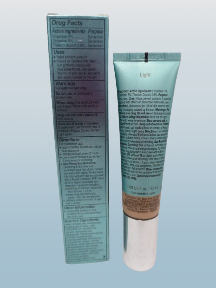 IT COSMETICS CC+ NATURAL MATTE COLOR CORRECTING SPF40 LIGHT 1.08 OZ NWB 07/2026