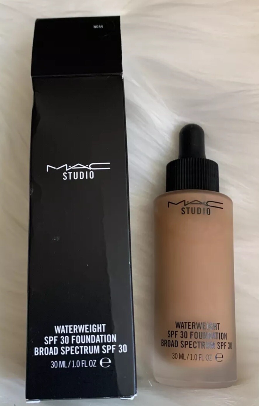 MAC Studio Waterweight SPF30 Foundation Shade NC44 ~ Full Size 30ml/1oz NIB