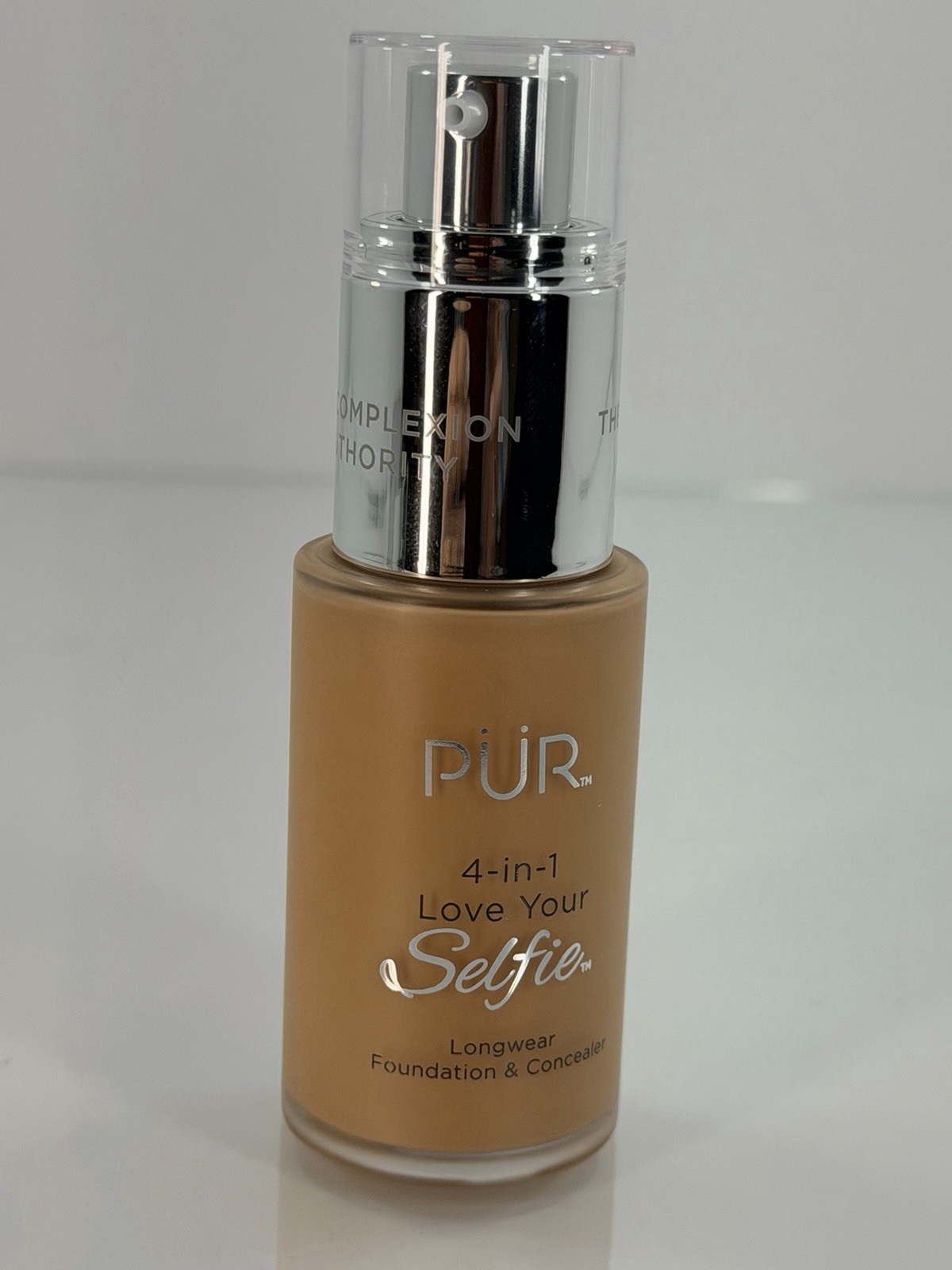 PÜR 4-in-1 Love Your Selfie Longwear Foundation & Concealer MG7 1oz Open Box