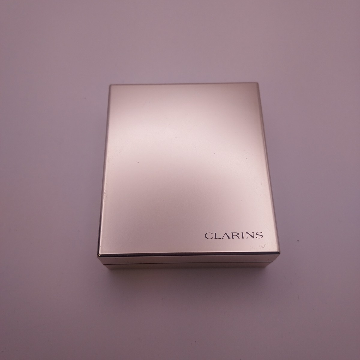 Clarins Everlasting Compact Long Wearing Comfort Foundation 117 HAZELNUT DAMAGED