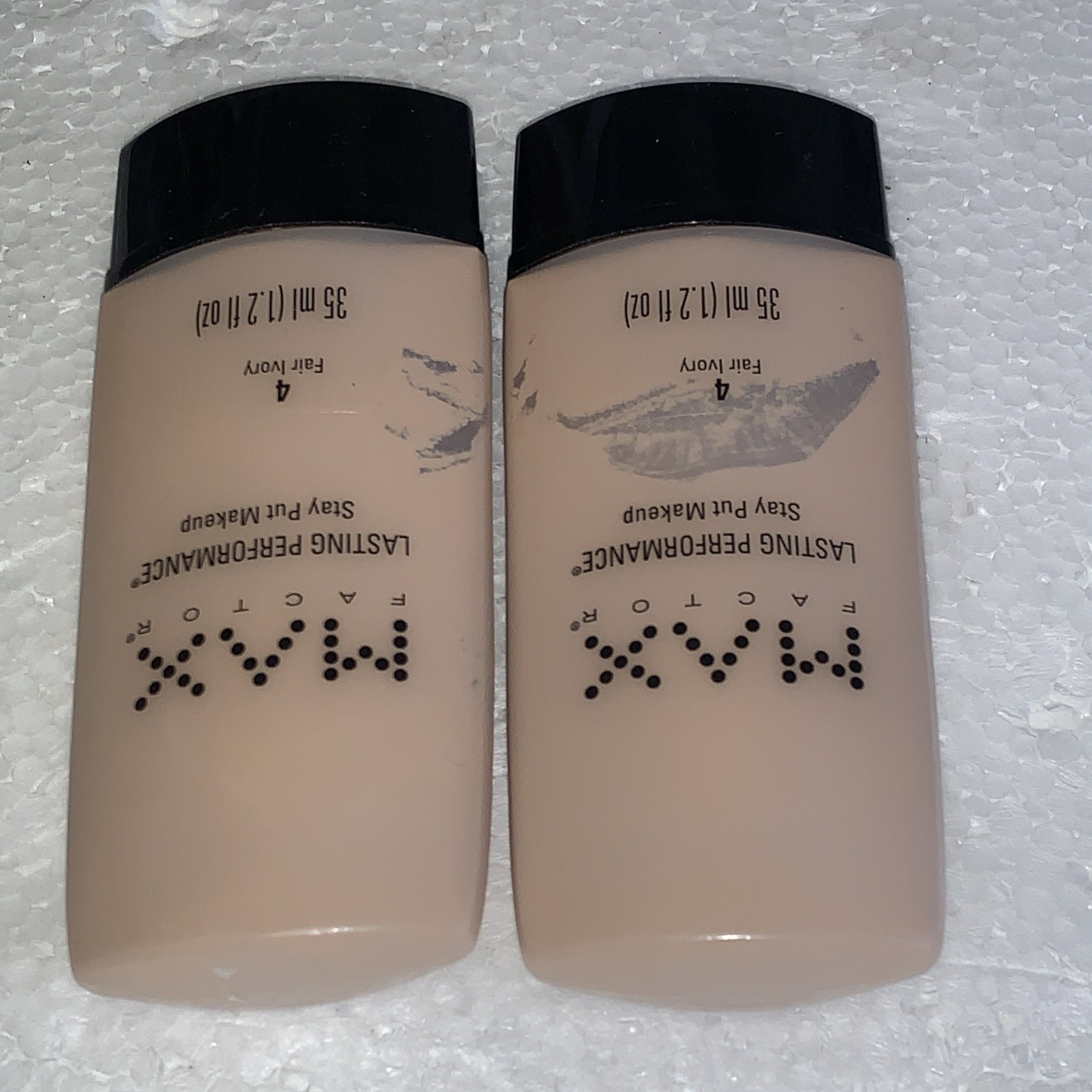 Lot/2 Max Factor Lasting Performance Stay Put Makeup #4 Fair Ivory 35ml 1.2Fl Oz