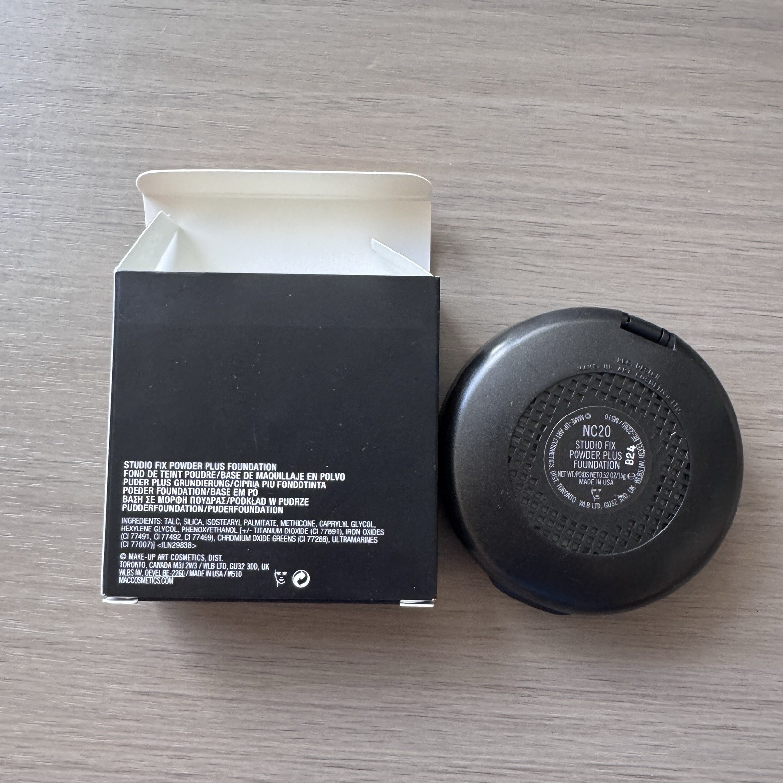 Mac Studio Fix Powder Plus Foundation NC20 Oil Control Full Coverage 15g NIB