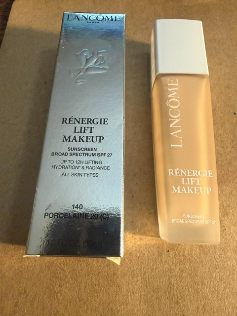LANCÔME Renergie Lift Makeup Sunscreen SPF 27 140 PORCELAINE 20 (C) Exp 01/29 FS