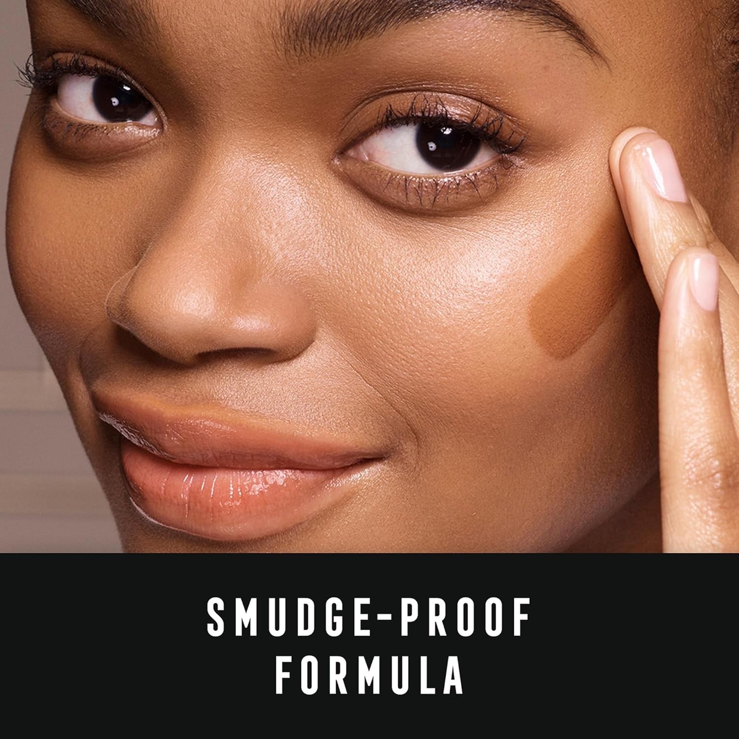 Natural Bronze Long Lasting Foundation – Hydrating Touch-Proof Formula, 35ml