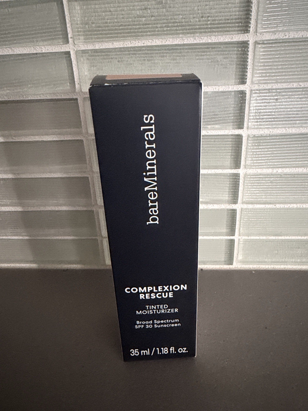 bareMinerals Complexion Rescue Tinted Moisturizer Natural Pecan 05 SPF 30 1.18