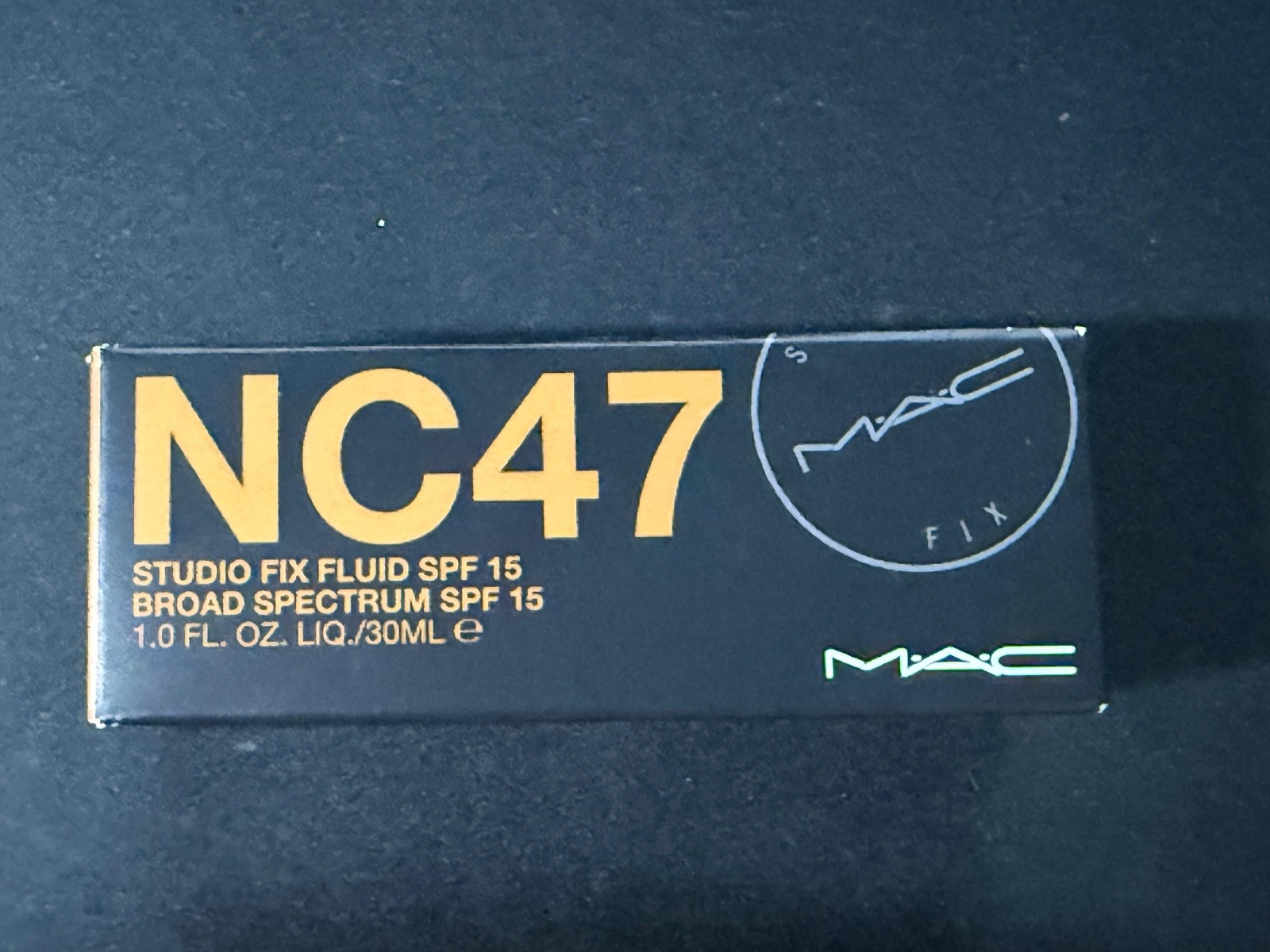 M.A.C Studio Fix Fluid Broad Spectrum SPF 15 – NC47 – 1 oz / 30 ml – New in Box