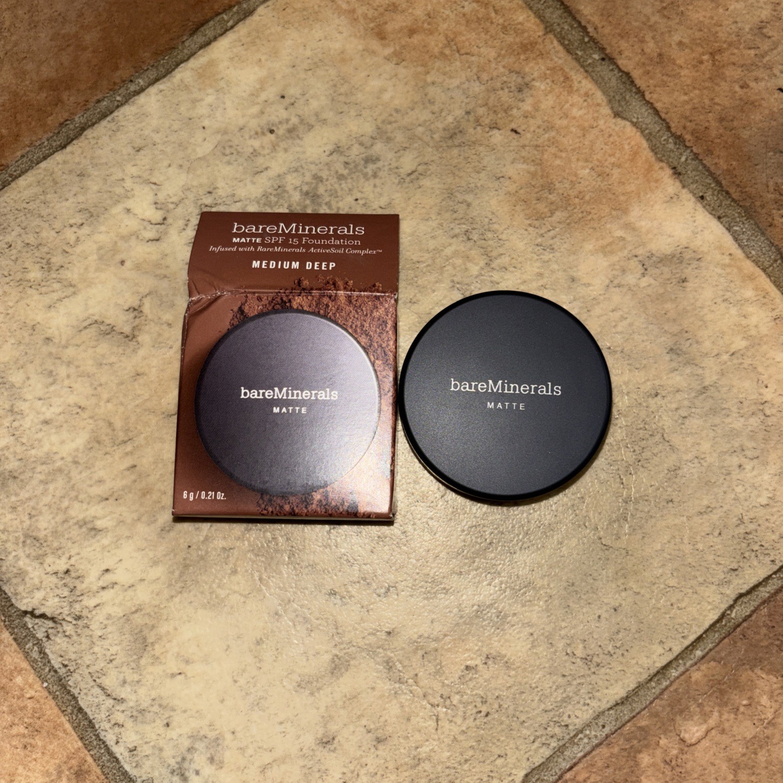 bareMinerals MATTE Foundation .21oz 6g Medium Deep NEW