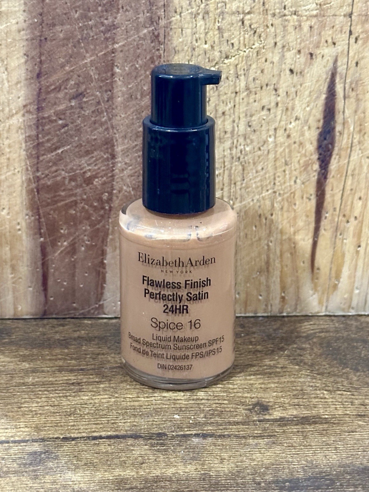 Elizabeth Arden Flawless Finish Perfectly Satin Foundation~Spice 16~1oz (#BB3