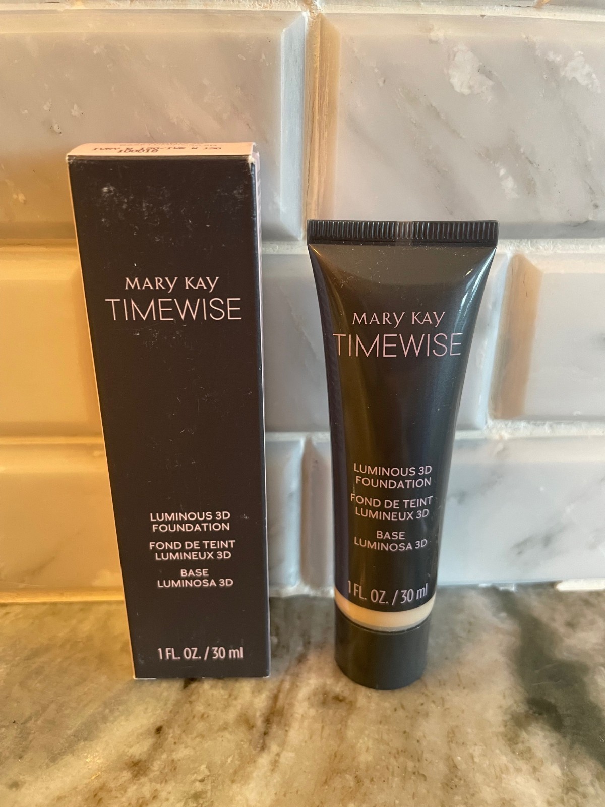 Mary Kay Timewise Luminous 3D Foundation Ivory W150 Full Size 100018 NIB