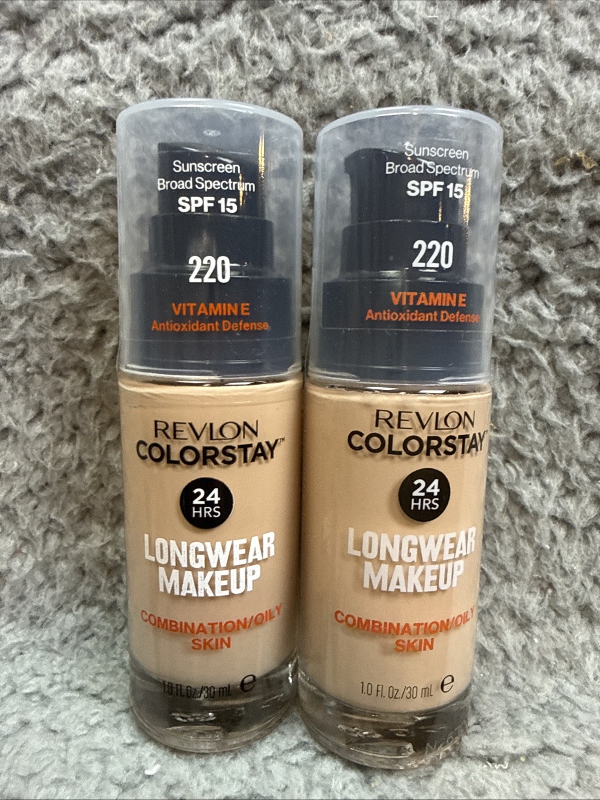 2 Revlon Colorstay Liquid Foundation Combination/Oily Skin 220 Natural Beige