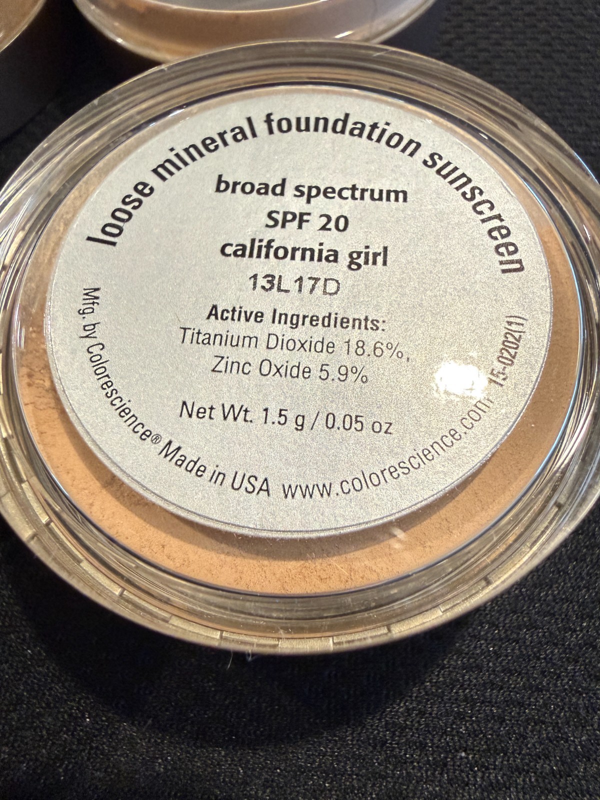 4 Colorescience Sealed Sunscreen SPF 20 – Loose – California Girl 1.5 g
