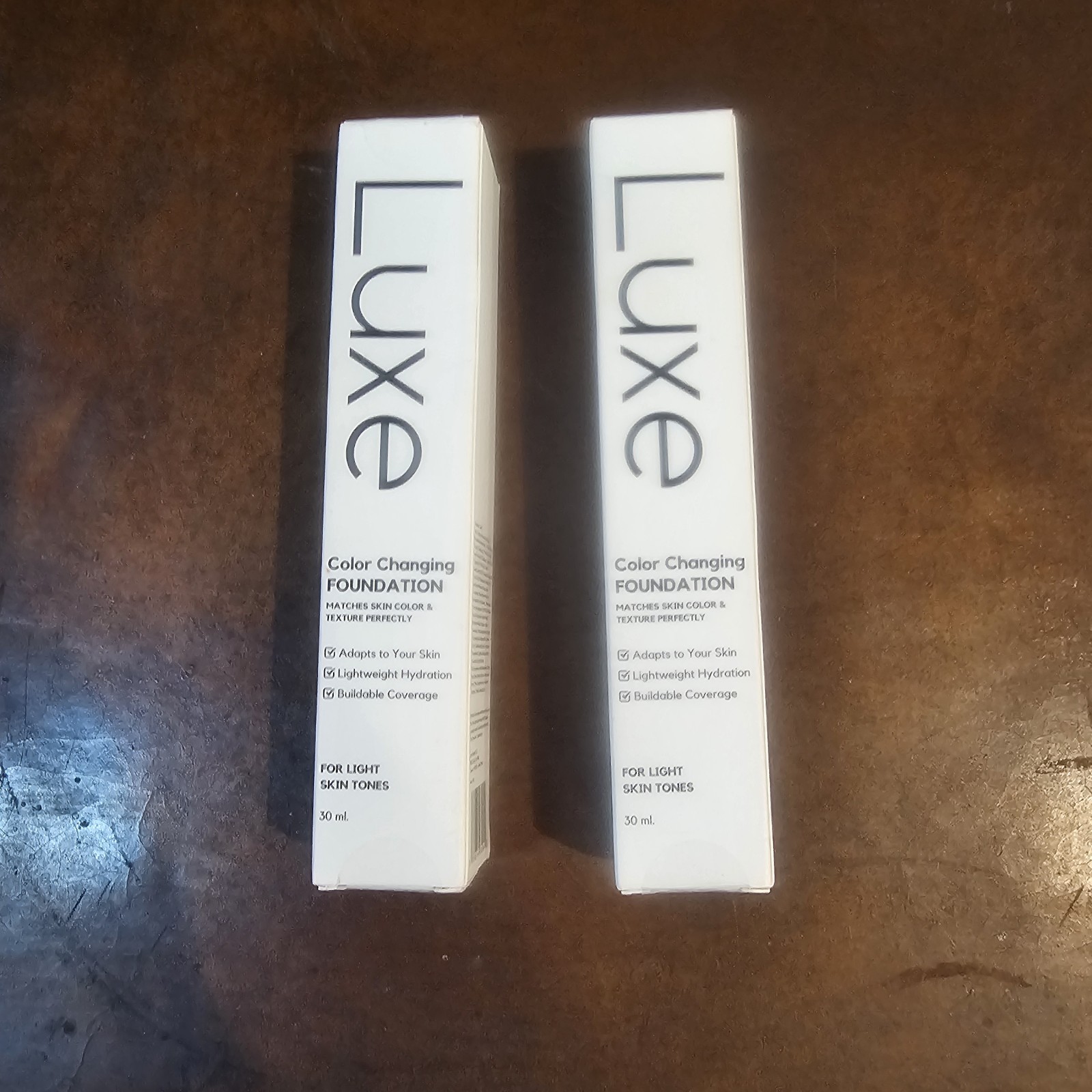Luxe Research Color Changing Foundation for Women – 30 mL LIGHT skin tone – Two