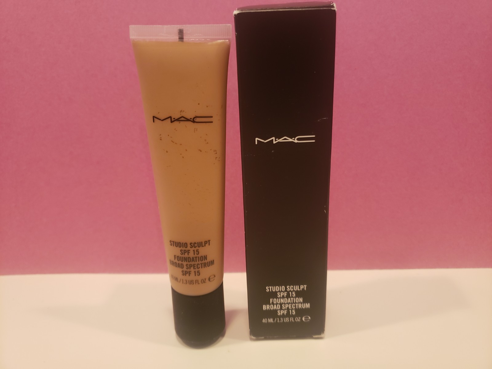 Mac – Studio Sculpt Foundation Broad Spectrum SPF 15 – NW40 – 1.3 Fl Oz – NIB