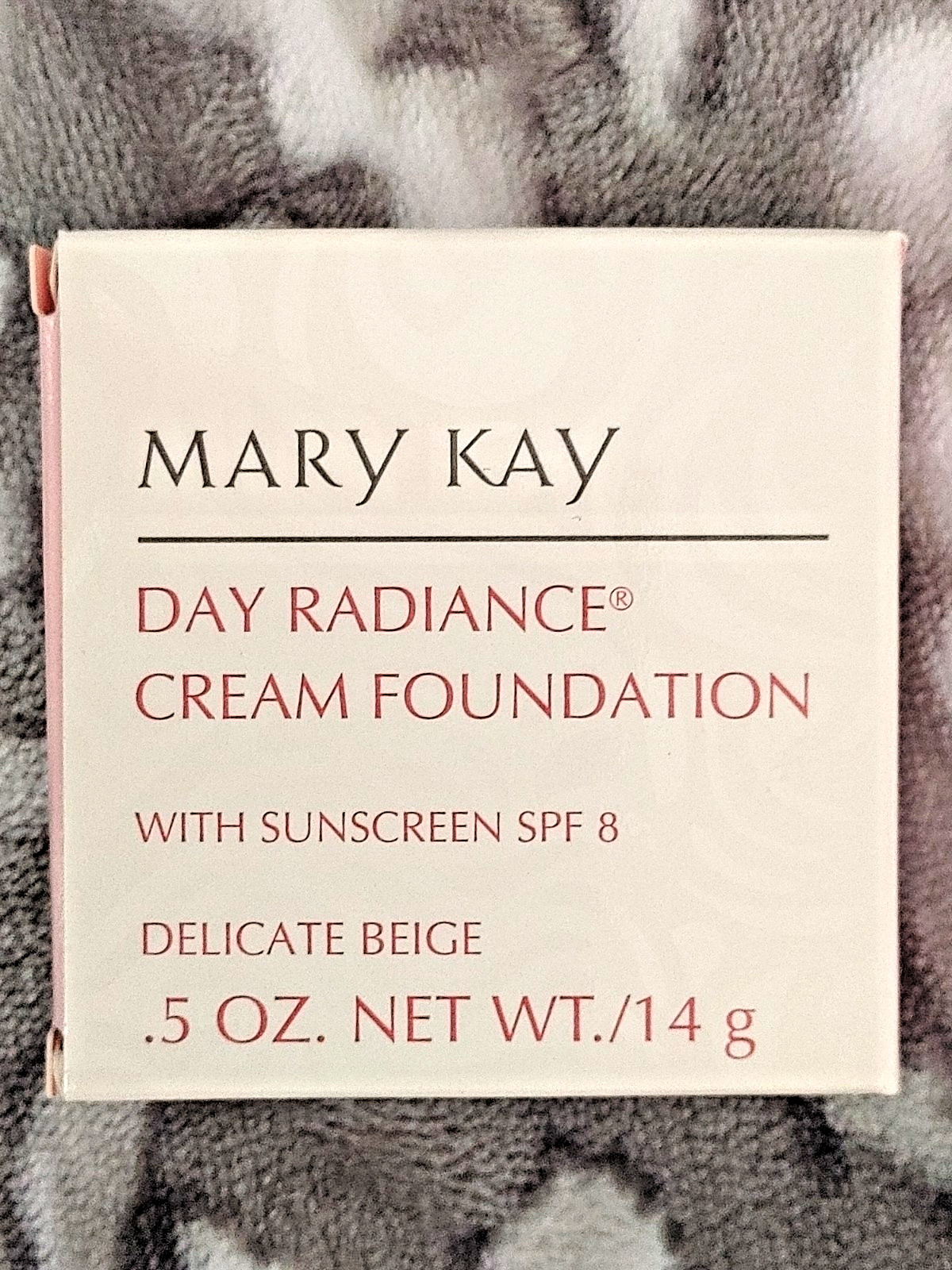 Mary Kay Day Radiance Cream Foundation Delicate Beige #6302 DISCONTINUED – RARE
