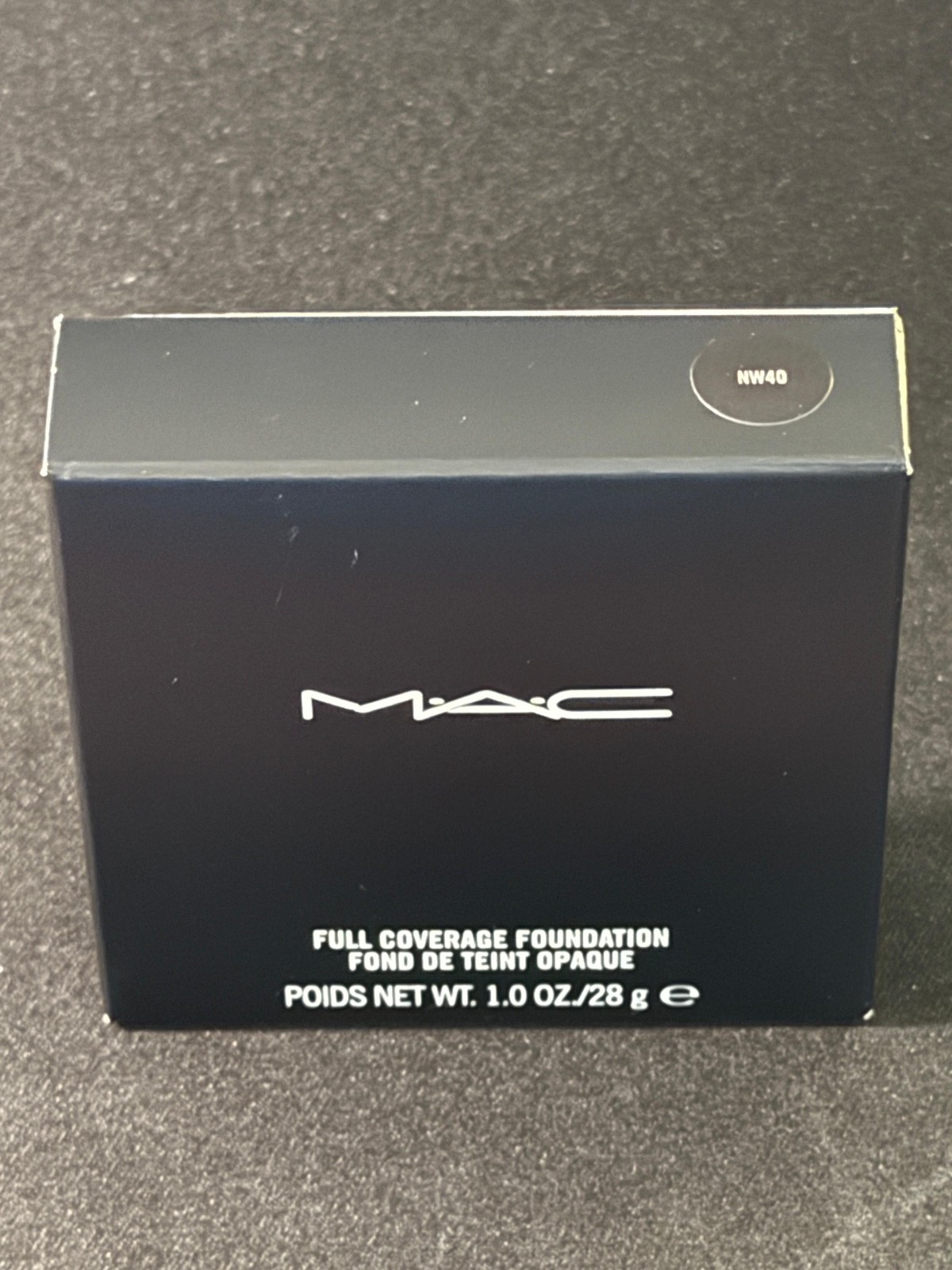 M.A.C Full Coverage Foundation – NW40 – 1 oz / 28 g – New in Box