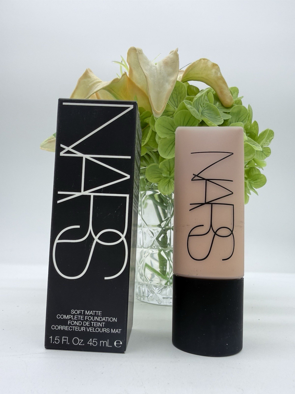 Nars Soft Matte Complete Foundation Medium 1.2 Patagonia 45mL / 1.5 Oz