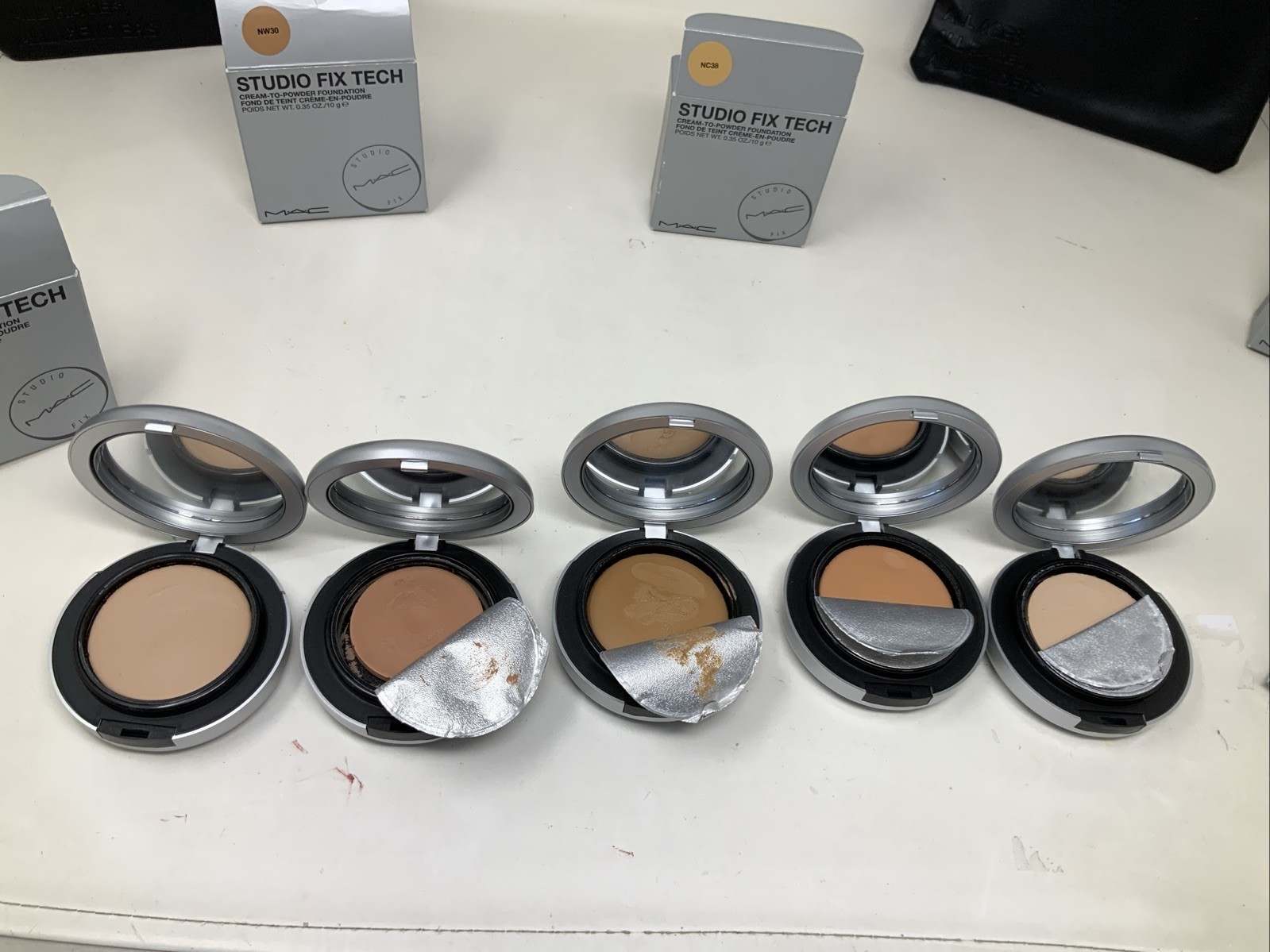 MAC Studio Fix Tech Foundation Lot of 7 Pieces Assorted Colors.