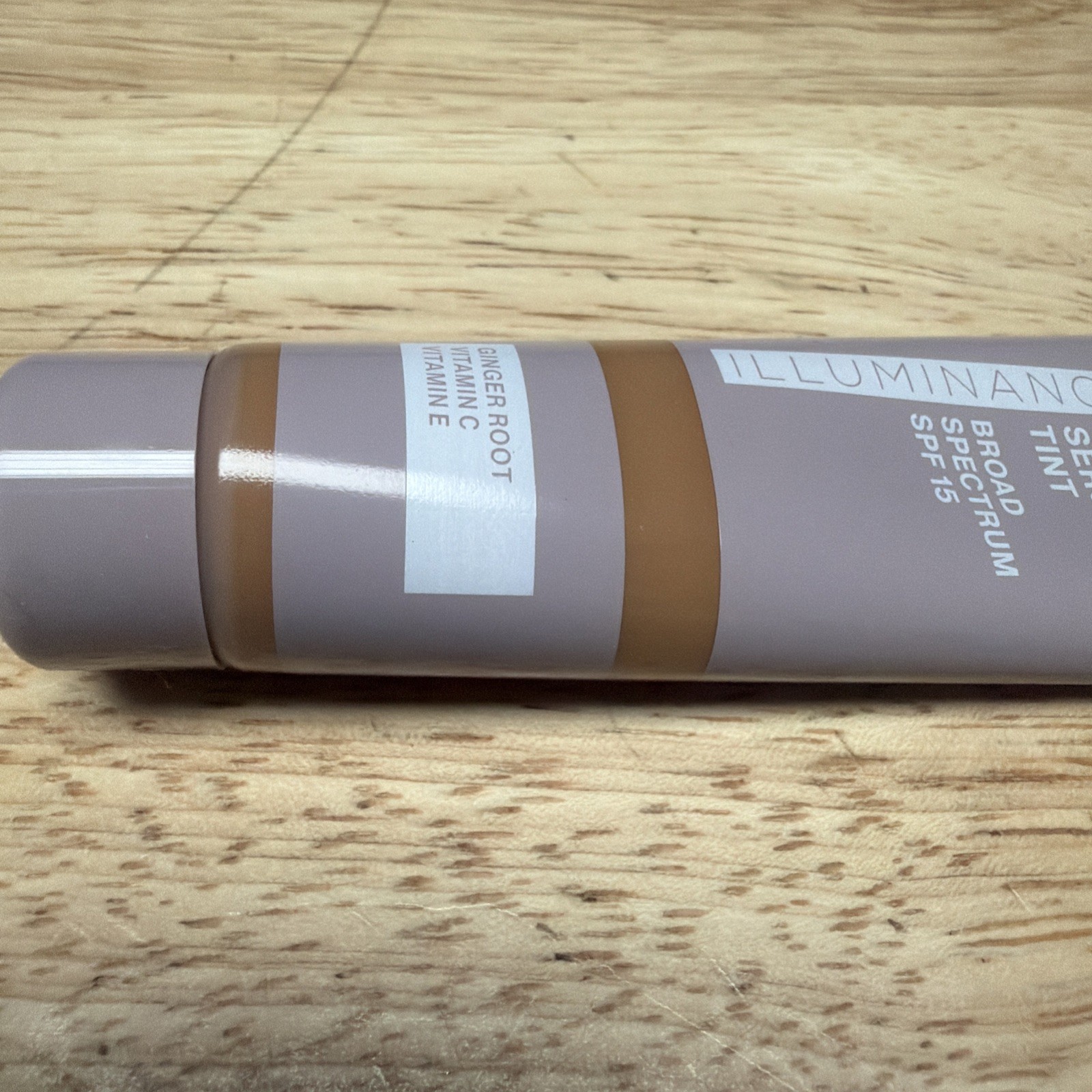 Revlon Illuminance Serum Tint 417 Warm Caramel SFP 15 Ginger Root Vitamin C, E