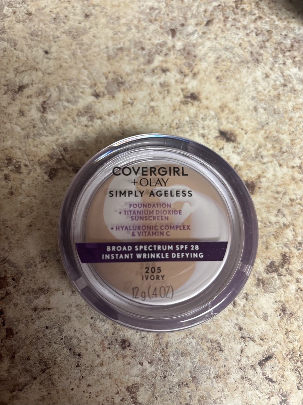 COVERGIRL+OLAY Simply Ageless 250 Ivory SMALL BUSINESS CAT LADY🐈‍⬛🎶🔮