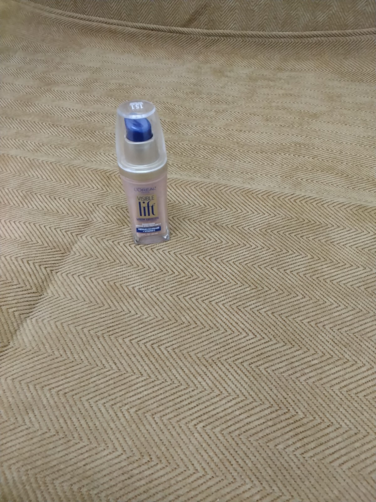 L’oreal Visible Lift Serum Absolute Makeup #149 Buff Beige