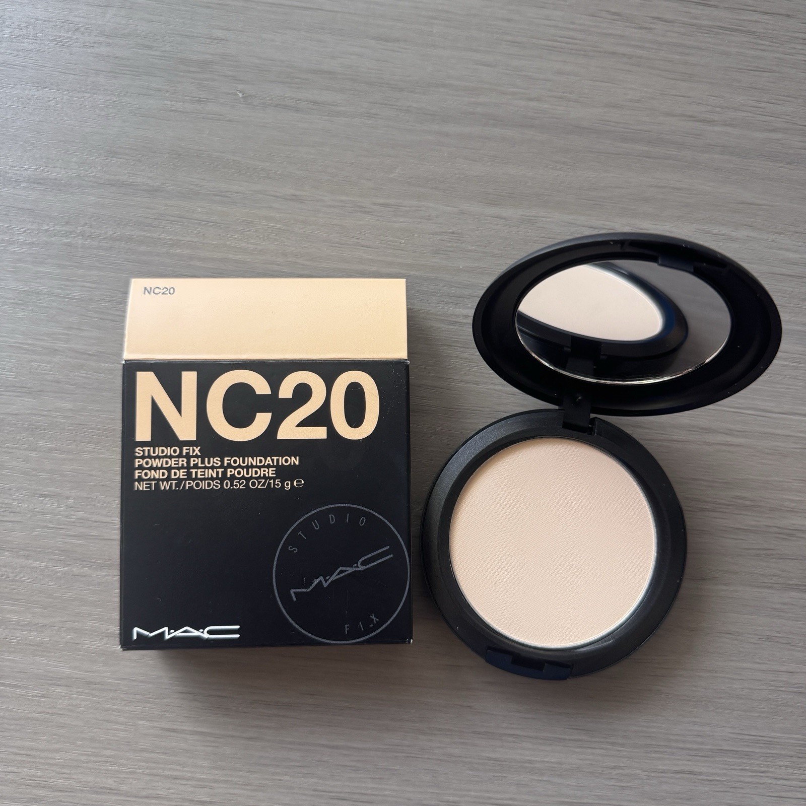 Mac Studio Fix Powder Plus Foundation NC20 Oil Control Full Coverage 15g NIB