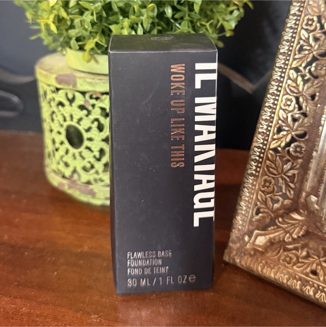 IL MAKIAG Woke Up Like This Liquid Foundation 1 fl oz