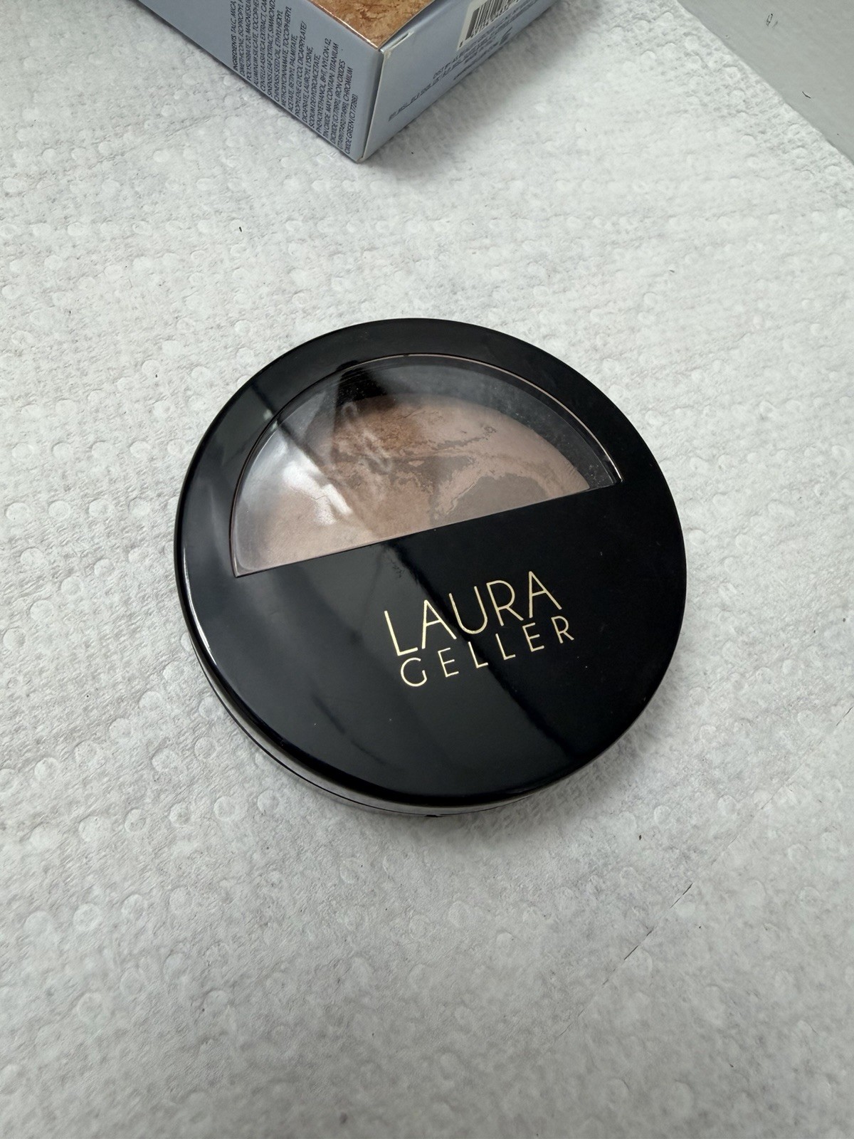 LAURA GELLER Baked Balance-n-Brighten Color Correcting Foundation MEDIUM 0.32oz