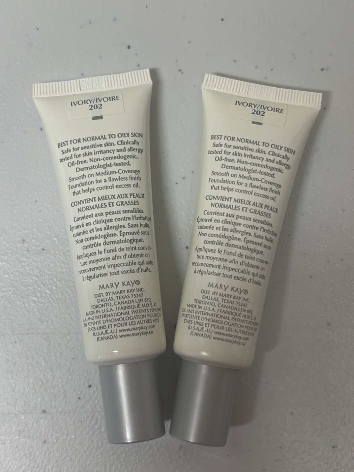 MARY KAY Medium Coverage Foundation Ivory 202 Liquid 1 fl oz 356800 Lot of 2 NEW