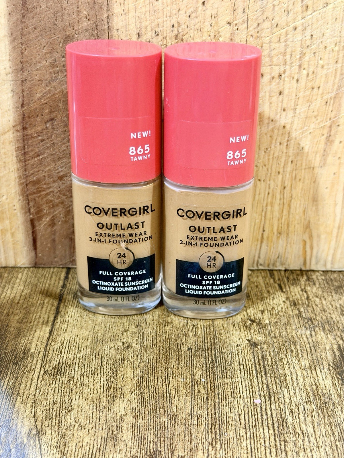COVERGIRL Outlast Extreme Wear 3-in-1 Foundation 865 Tawny 1oz Lot Of 2