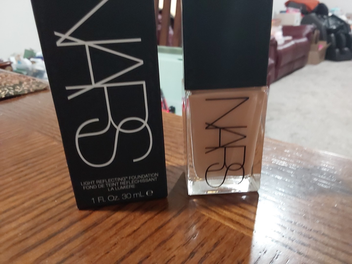 NARS LIGHT RELECTING FOUNDATION in SHADE MEDIUM 2.25 LANAI FL SZ 1 OZ NEW IN BOX