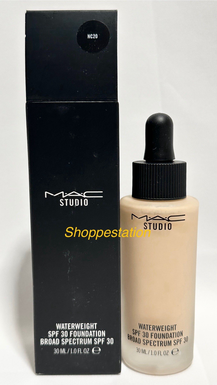 MAC Studio Waterweight SPF30 Foundation Shade NC20 Full Size 30ml / 1.0oz