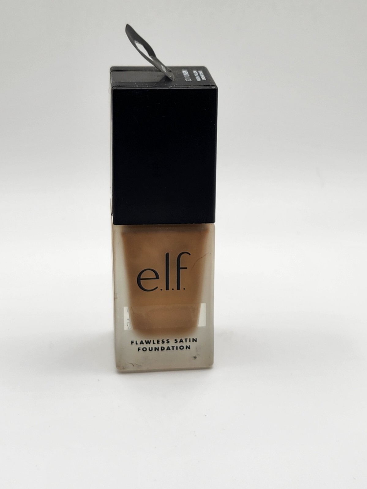 E.L.F. Flawless Finish Foundation~ Oil Free #320 Linen